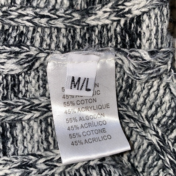 Hippie Love Sweater Size M - Picture 9 of 9